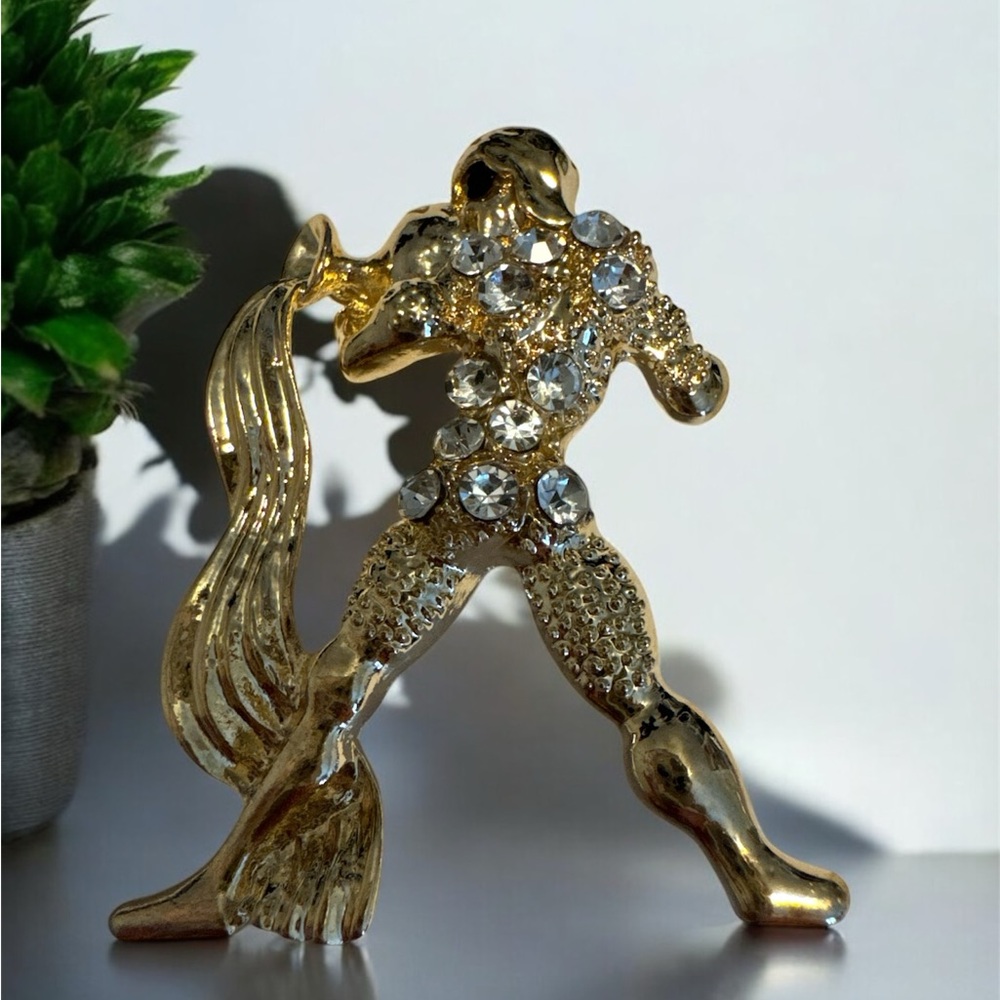 Aquarius Zodiac Gold Brooch